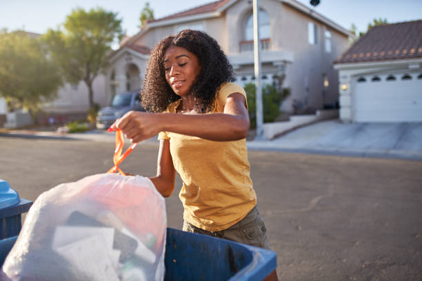 Best Yard Waste Removal  in El Paso, IL